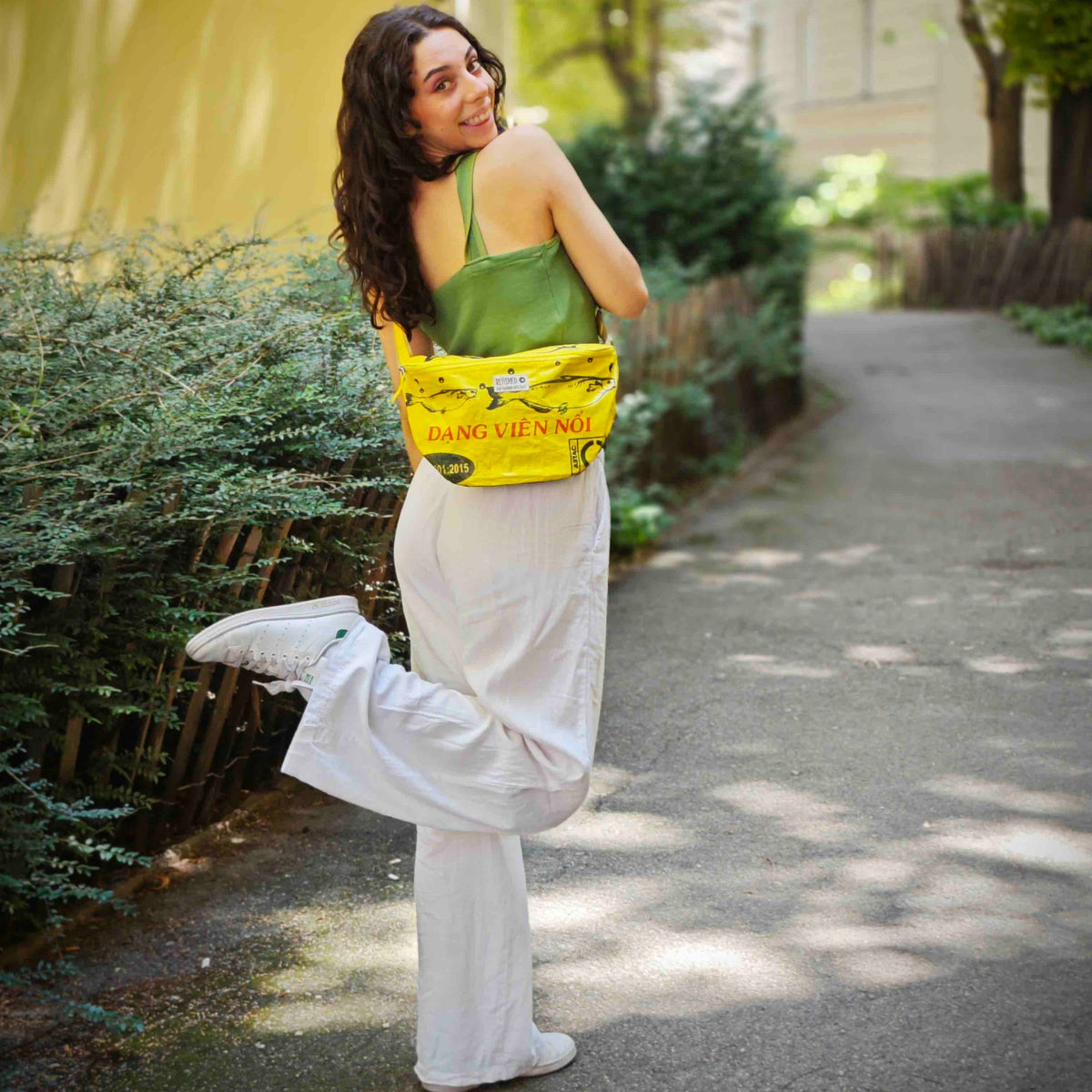 Recycelte Bum Bag in Gelbdollar