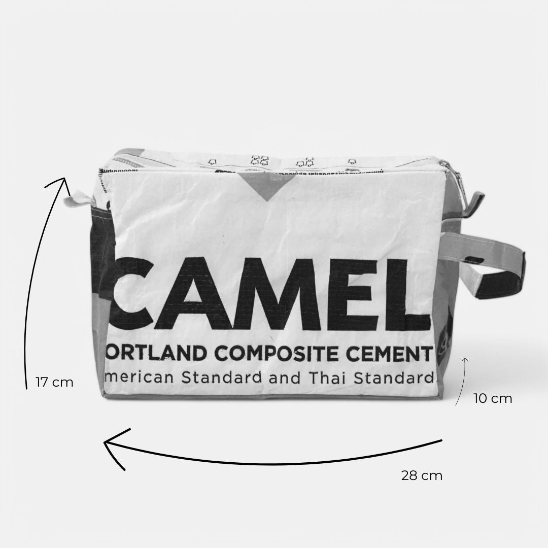 EVI TOILETRY BAG · TWEED