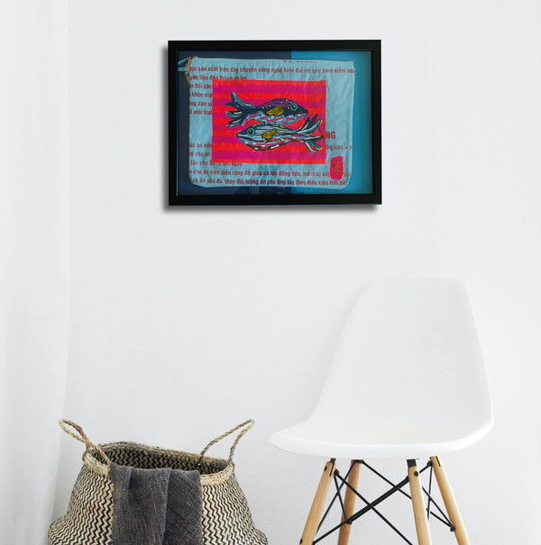 Tasche in Bilderrahmen an der Wand - sehr schönes Fischmotiv mit Acryl gemalt