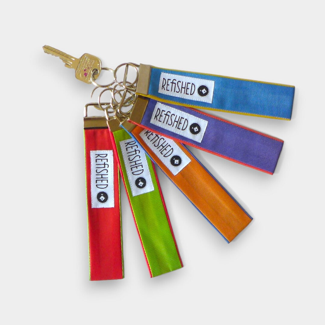 KEY WRISTER RAINBOW · FLAG