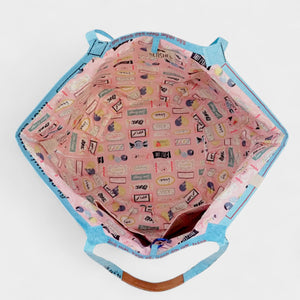 Neue Soulmate Tasche in blau - Innenfutter rosa mit Candy-Design