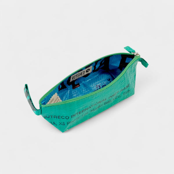 Pencil Case in grün, innen blau