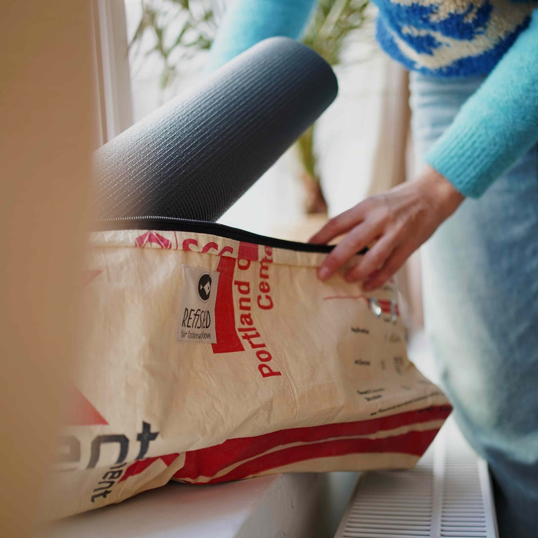 YOGA BAG MIRA · CEMENT