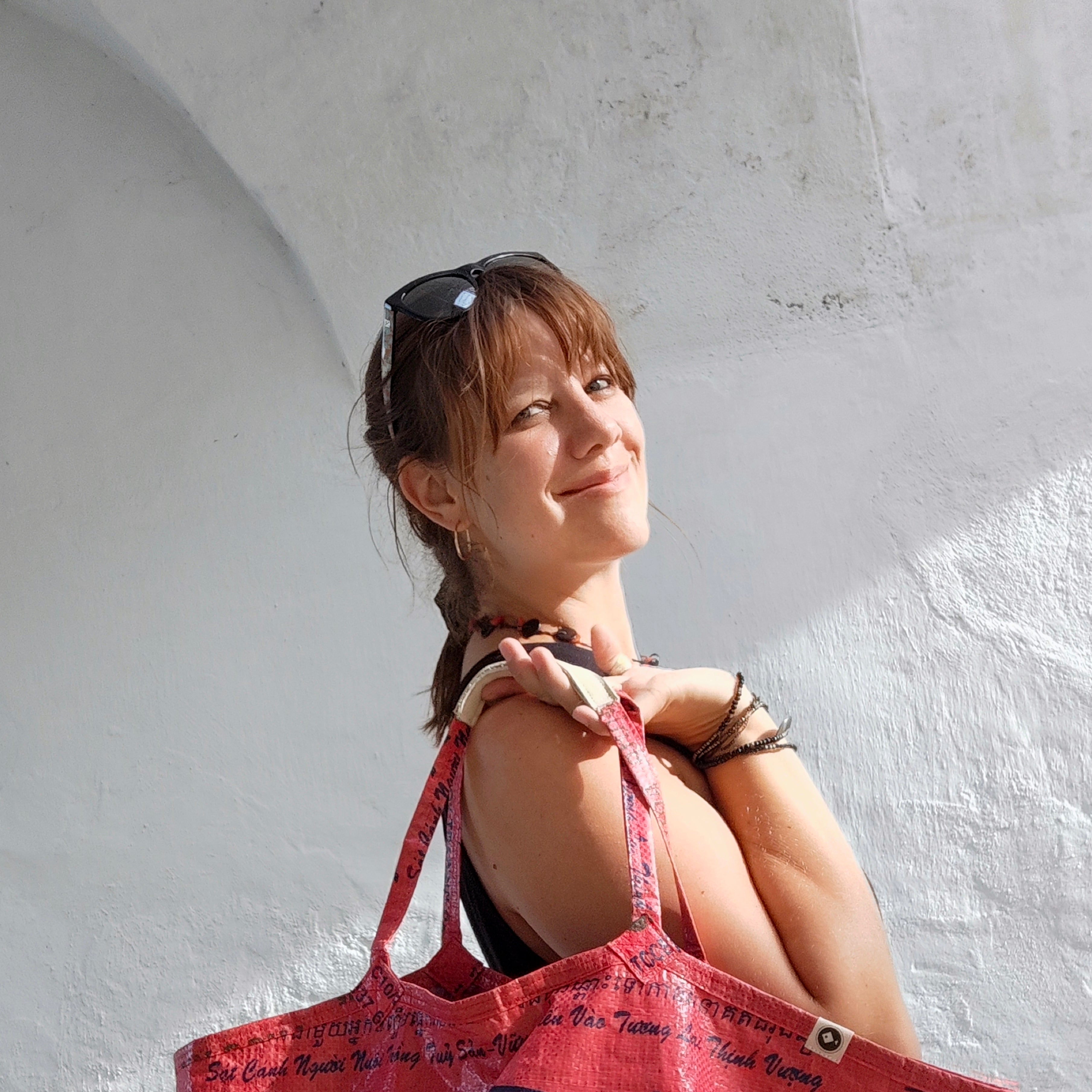 NINA ERLINGER