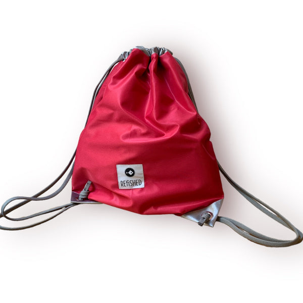 nachhaltiger rucksack in rot