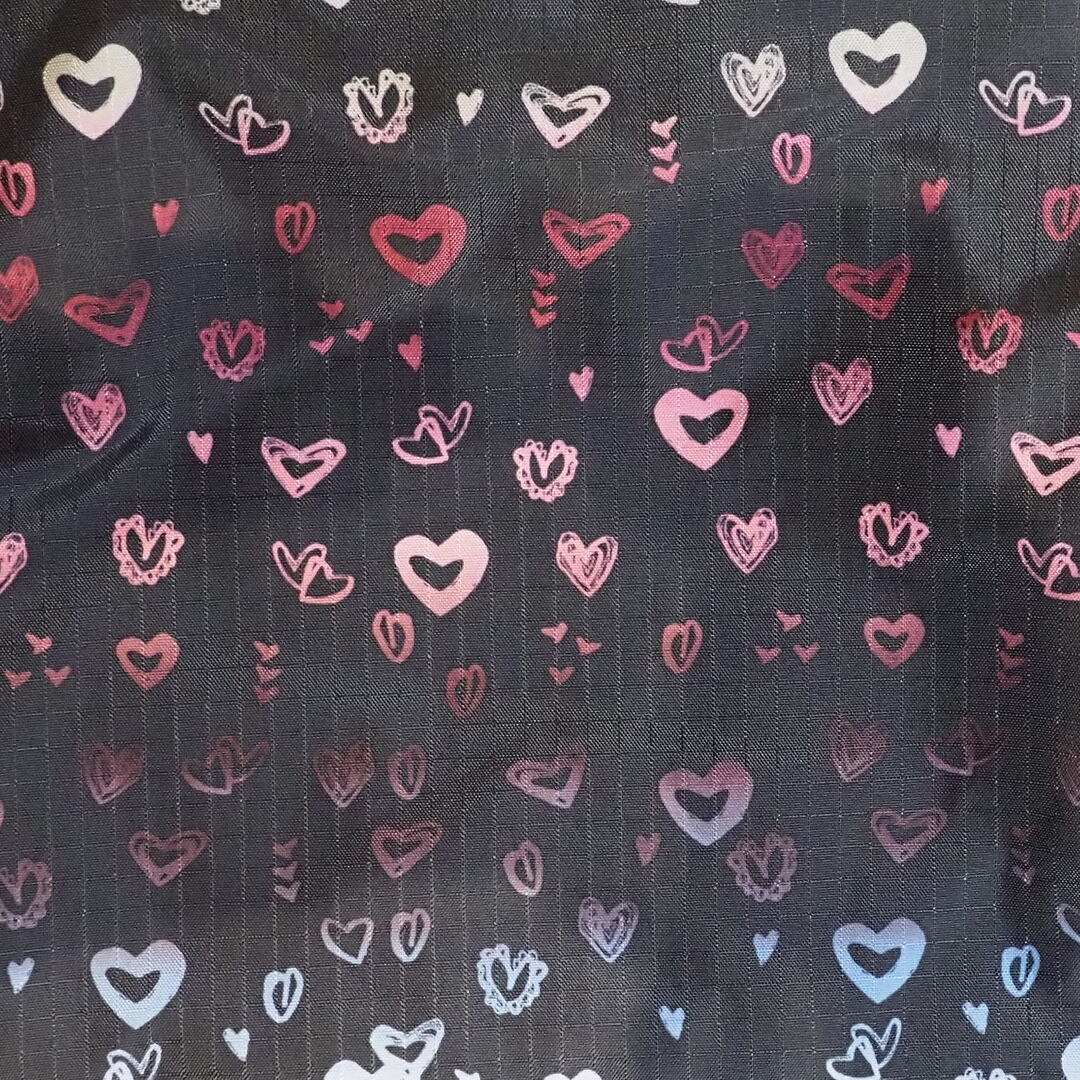 #design_black-hearts