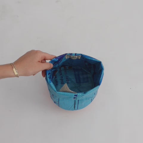 Korb Marie im Video: Aufbewahrungskorb aus upcyceltem Fischfuttersack, handgemacht in Kambodscha