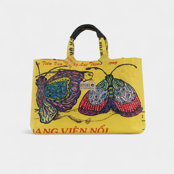 gelbe Isolde Bag mit Schmetterlingen aus Acryl bemalt