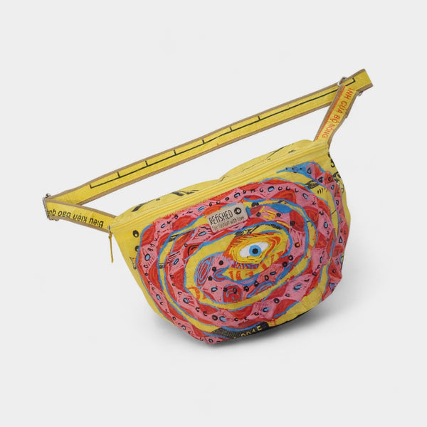 upcycelte Bauchtasche, handbemalt mit Acryl/Schlangenmotiv in gelb