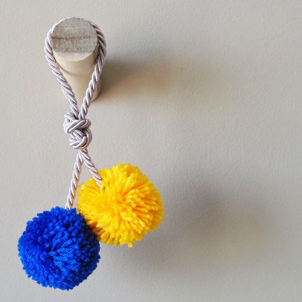 HAPPY | Pair of PomPoms