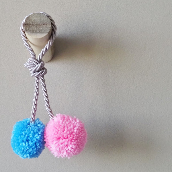 HAPPY | Pair of PomPoms