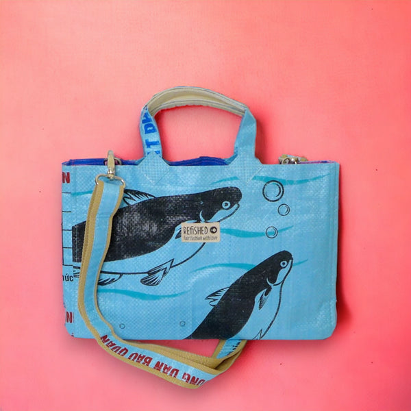 ISOLDE BAG | Sustainable handbag in light blue