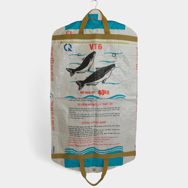SUIT BAG | Environmentally friendly garment bag in white