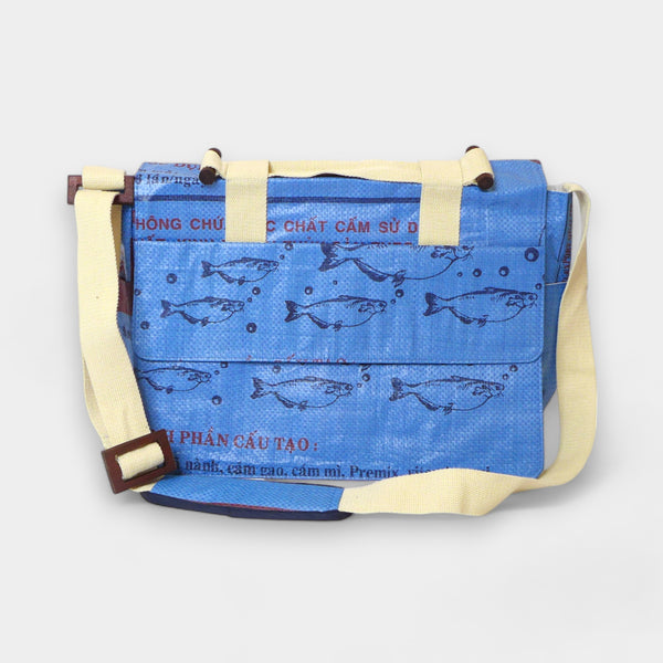 blau messenger bag