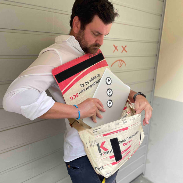messenger cement bag