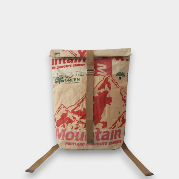 Rucksack Bergmotiv in beige-rot-Tönen, Frontansicht