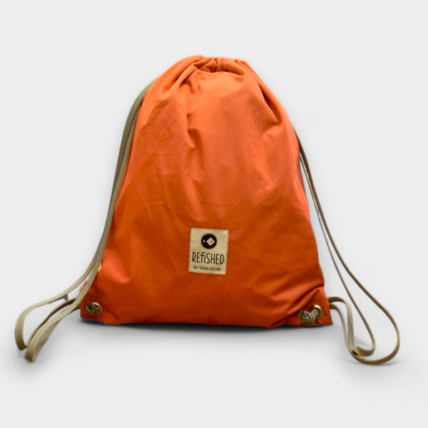 nachhaltiger rucksack in orange