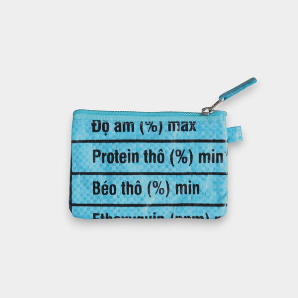 Mini Zipper Börse in hellblau, mit kleiner Schlaufe für einen Karabiner