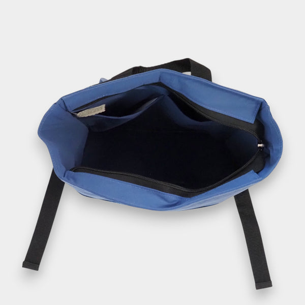 upcycelter Kinderrucksack auf Fischfuttersäcken - Innenansicht