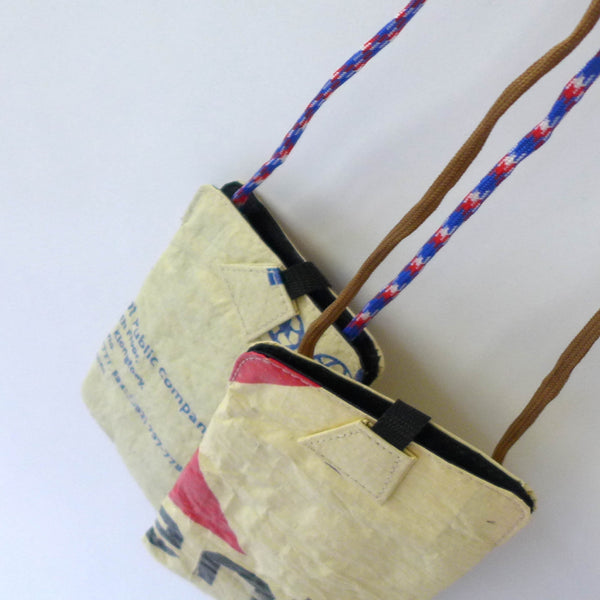 Mobile phone chain "SWING"